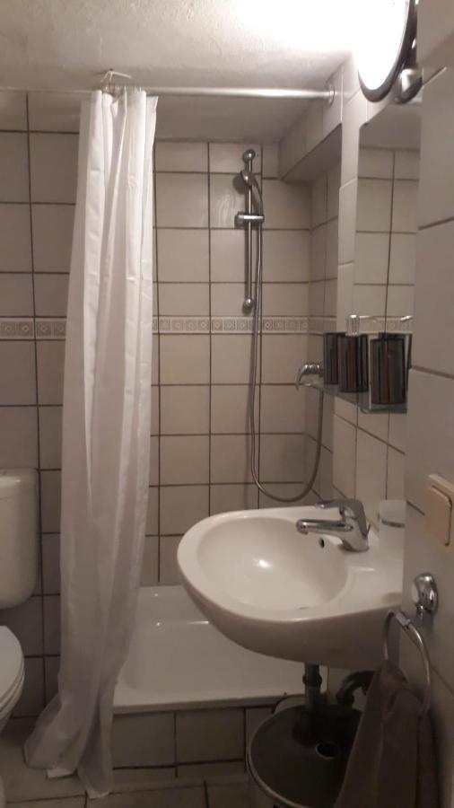 Roter Backstein Apartment 3 Mainz Exterior foto
